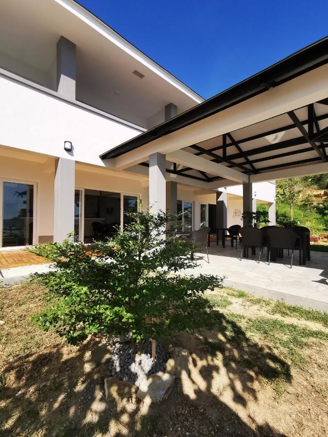 Sunset Cove Beach&Dive Resort Romblon Exterior foto