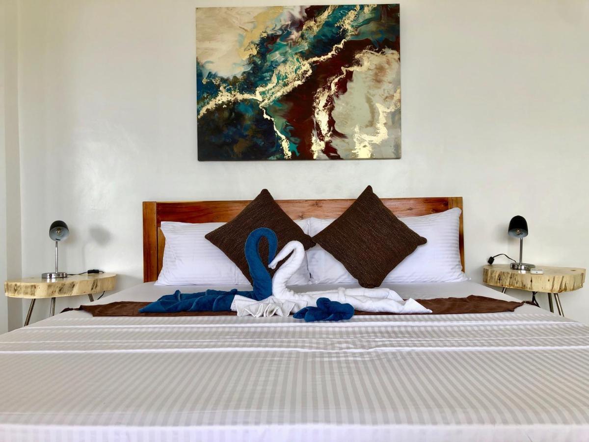 Sunset Cove Beach&Dive Resort Romblon Exterior foto